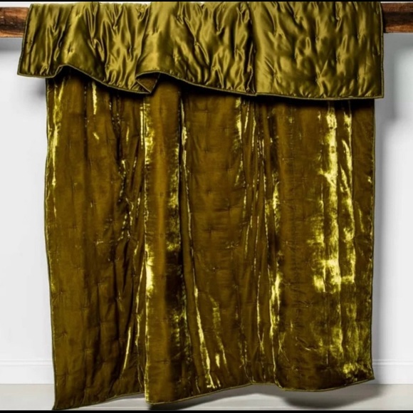 ISO GREEN OPALHOUSE QUEEN COMFORTER - Picture 1 of 3